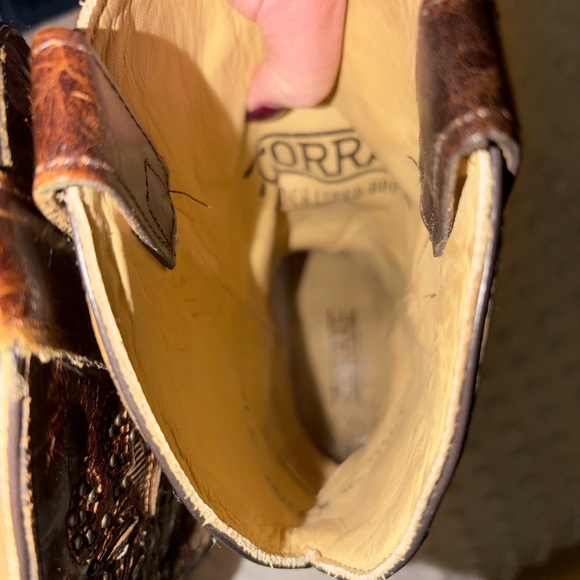 3326 - WOMEN'S TAN INLAY EMBROIDERY AND STUDS BROWN SQUARE TOE COWBOY BOOT - Picture 5 of 8